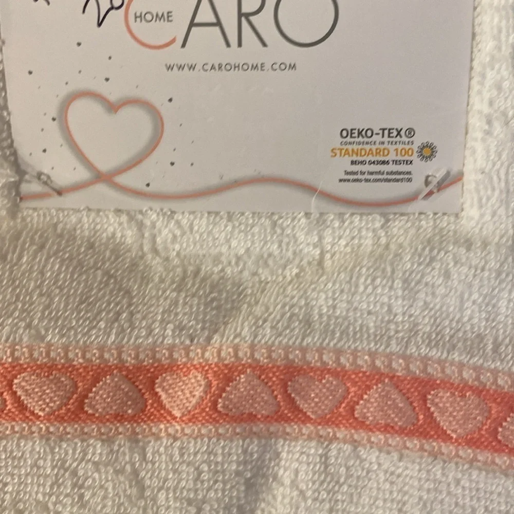 NWT Caro Home White and Pink Kitchen Towels Set of 2- Hearts, valentines